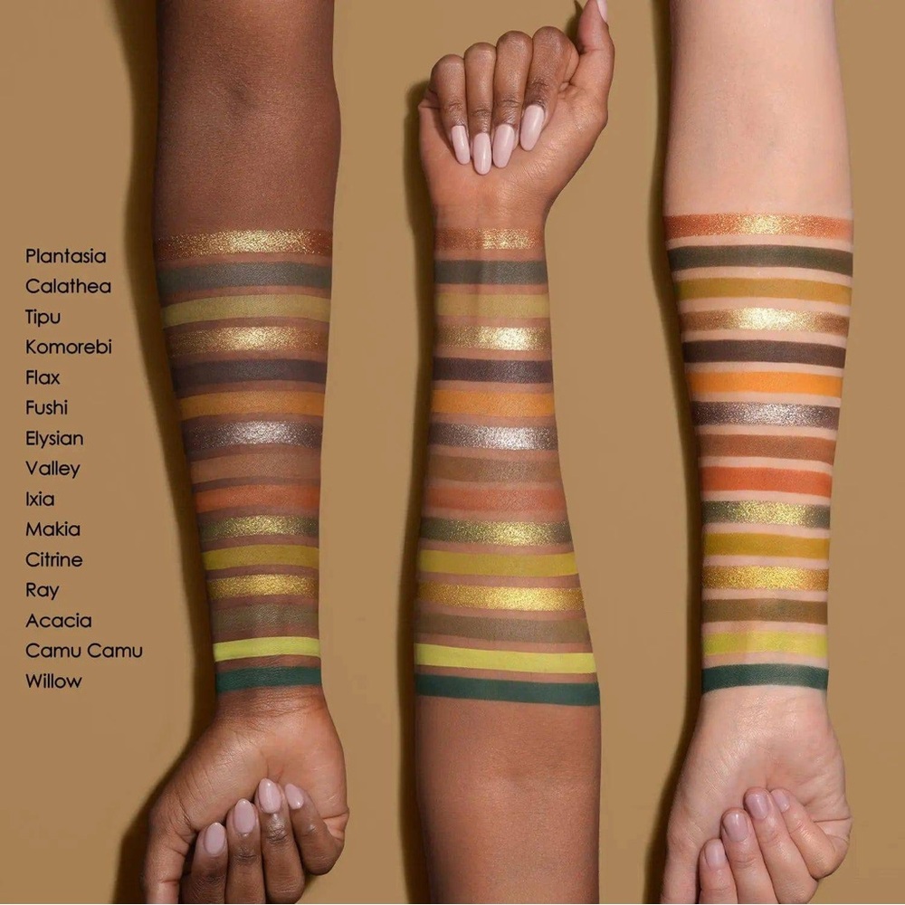 Natasha Denona Yucca Eyeshadow Palette - Picture 7 of 8